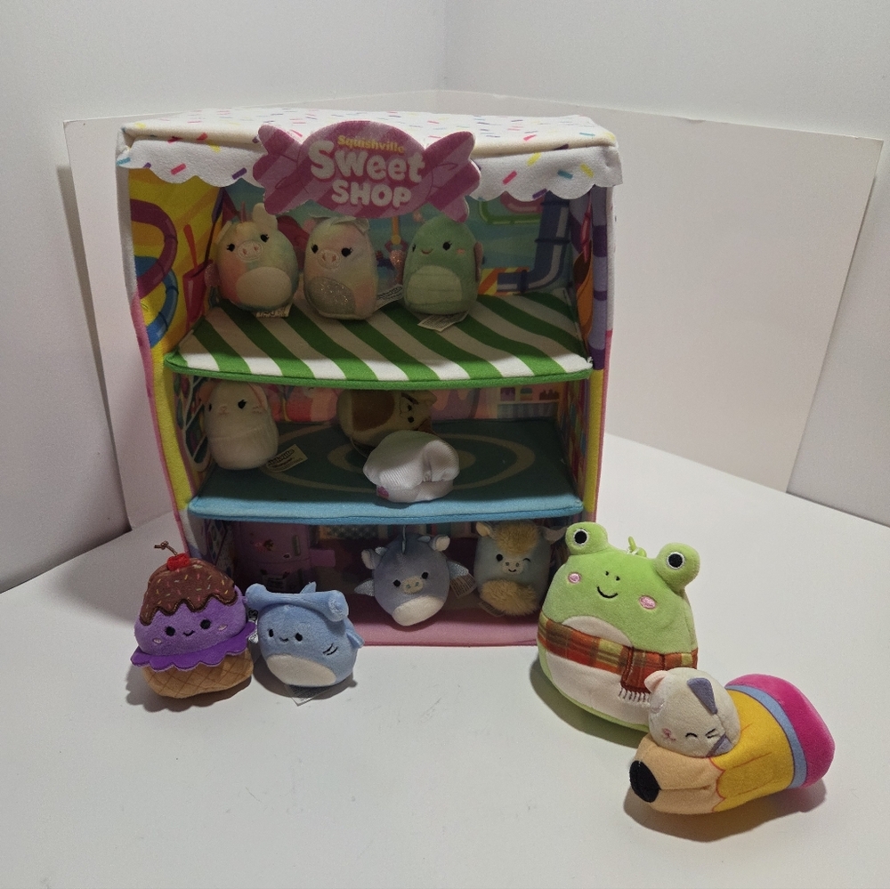 Squishville Sweet Shop and vehicle pencil and Refridgerator with 11 Squishmallow